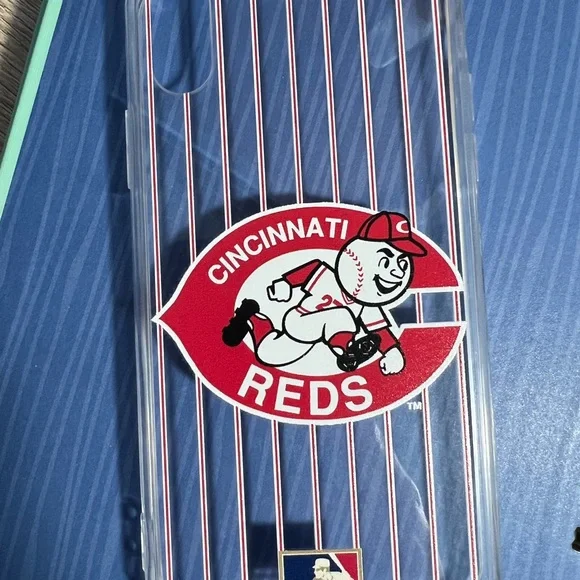 Cincinnati Reds iPhone XS Case - Picture 2 of 4